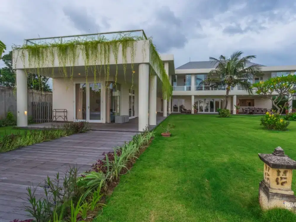 Villa for Sale Beachfront – Ketewel Beach, Gianyar, Bali.