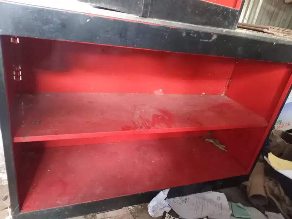 Di jual rak bahan plat besi kondisi bagus kuat