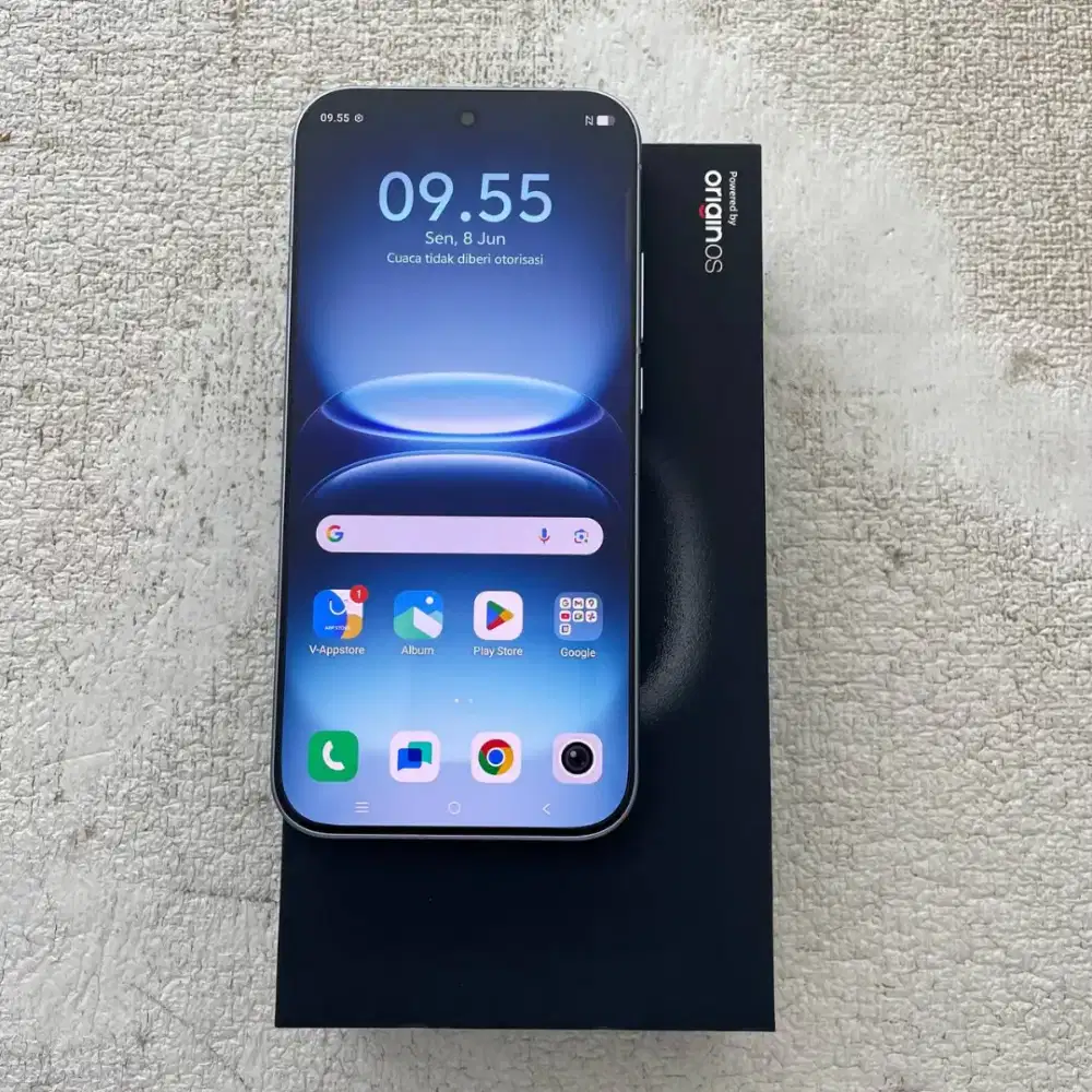 Iqoo 15R Warna Silver/Perak 12/512GB