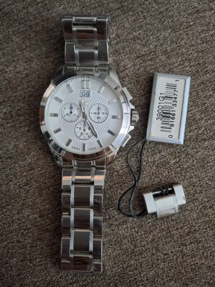 Gucci stainless watch man