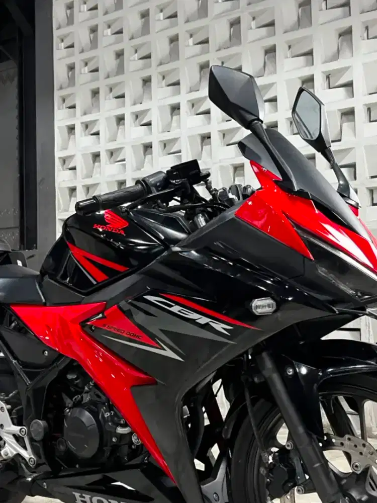 HONDA CBR 150 2019 - Chintia Mustika
