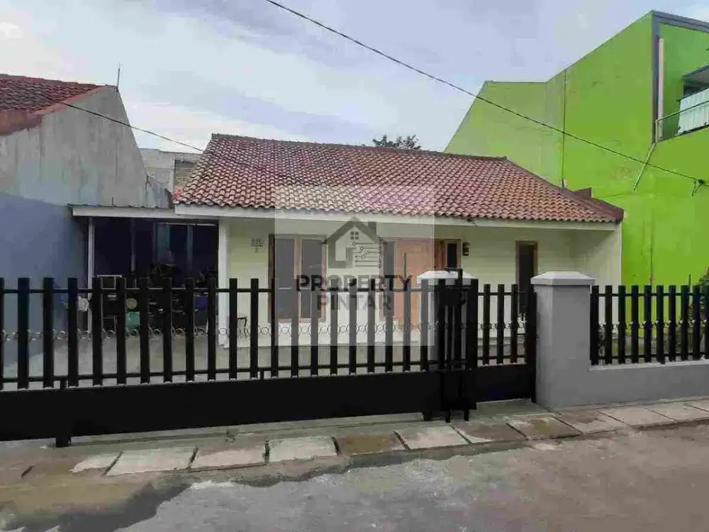 DI JUAL RUMAH BESAR MURAH BAGUS GARASI MUAT 4 MOBIL AKSES JLN LEBAR DLM KOMPLEK DI PAMULANG TANGSEL