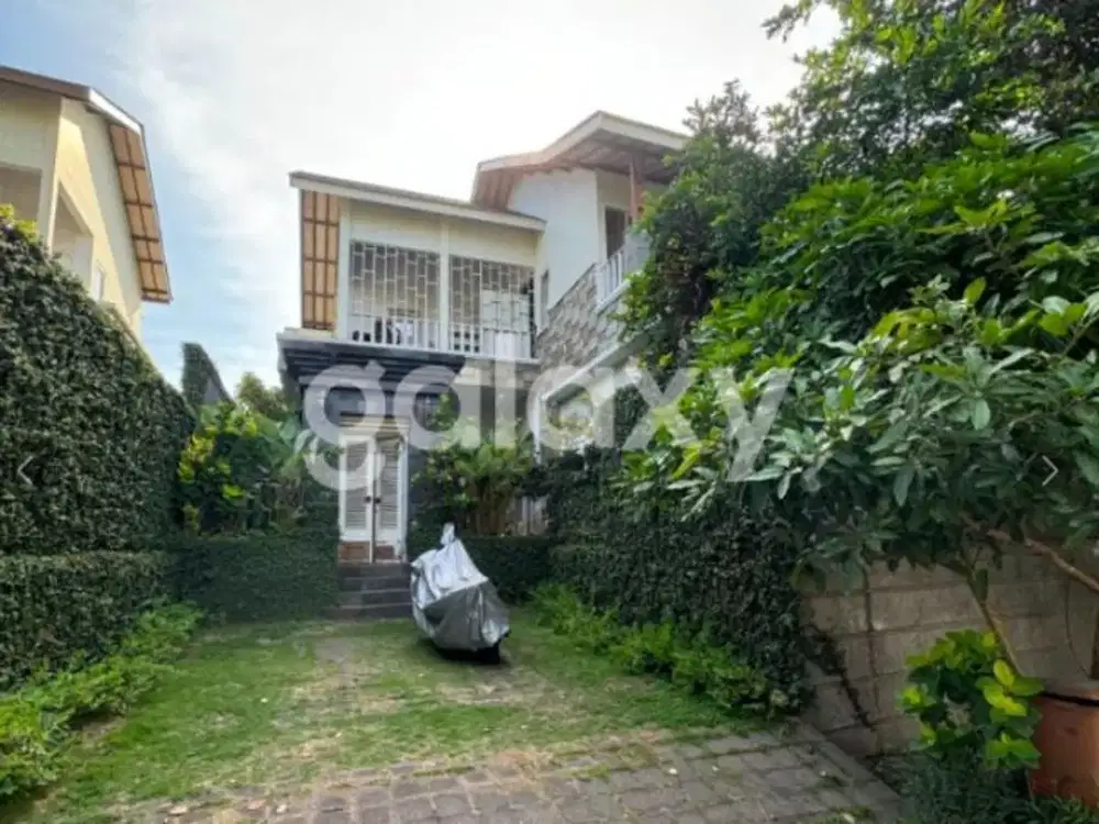 RUMAH BAGUS 2 LANTAI DI GRIYA ALAM PURI SRI WEDARI PECATU BADUNG, BALI
