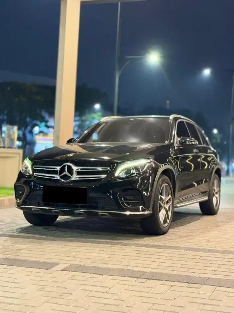 Mercedes-Benz GLC200 AMG 2020