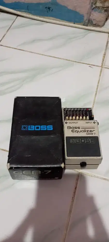 Efek Bass, Boss GEB7(Equalizer).