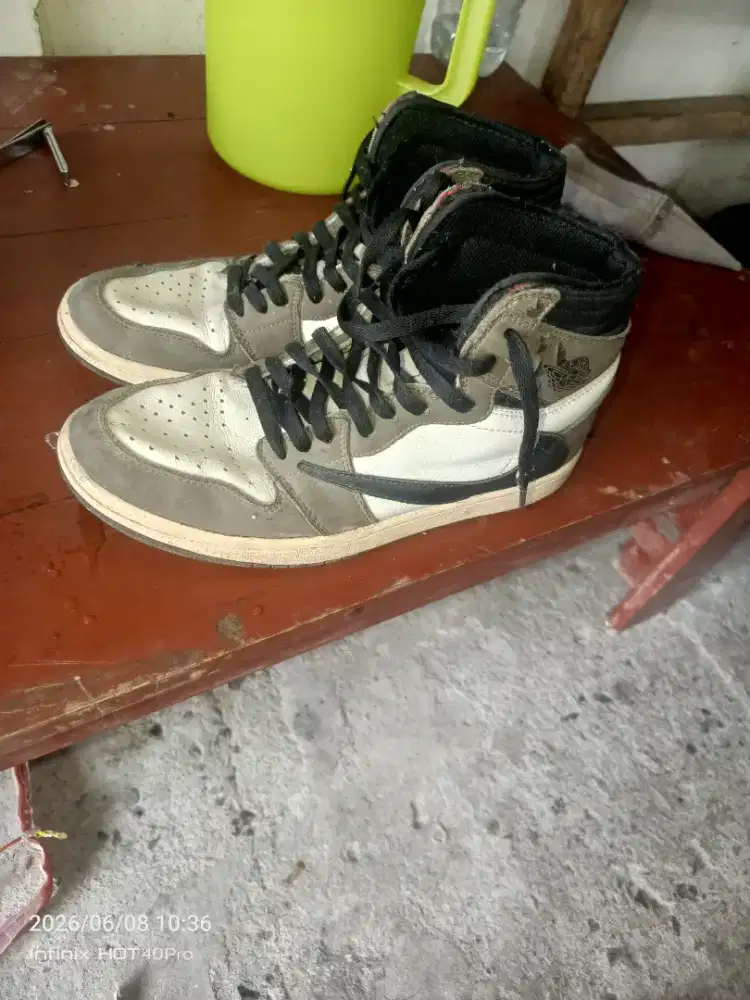 DI JUAL SEPATU JORDAN