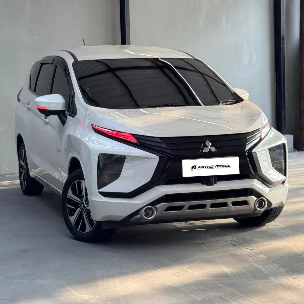XPANDER SPORT 2019 / 2018 Matic Bagus Murah Kredit Bekas Surabaya Tgn1