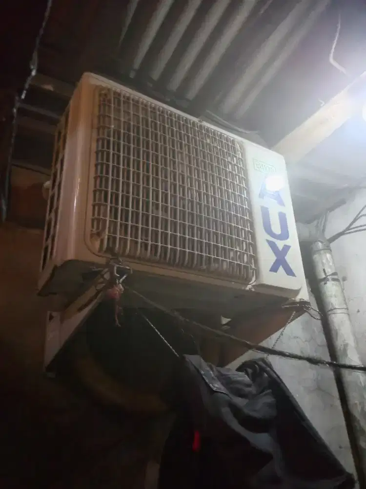 Jual AC merk AUX setengah PK minus nga dingin