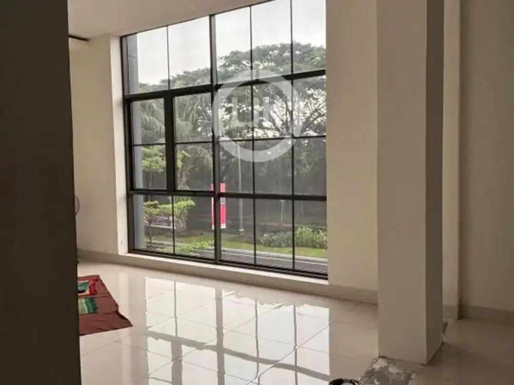 Ruko Brand New di Collins Boulevard Cakung Jakarta Timur