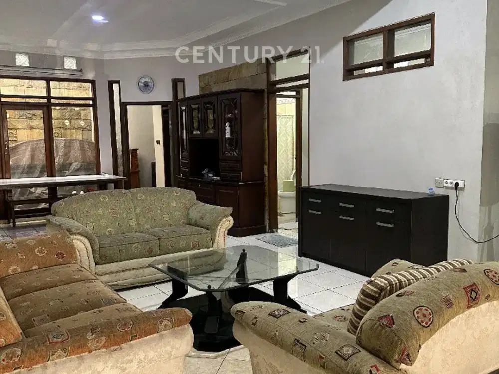 Rumah 2 Lantai Siap Huni Lokasi Favorit Taman Holis Indah