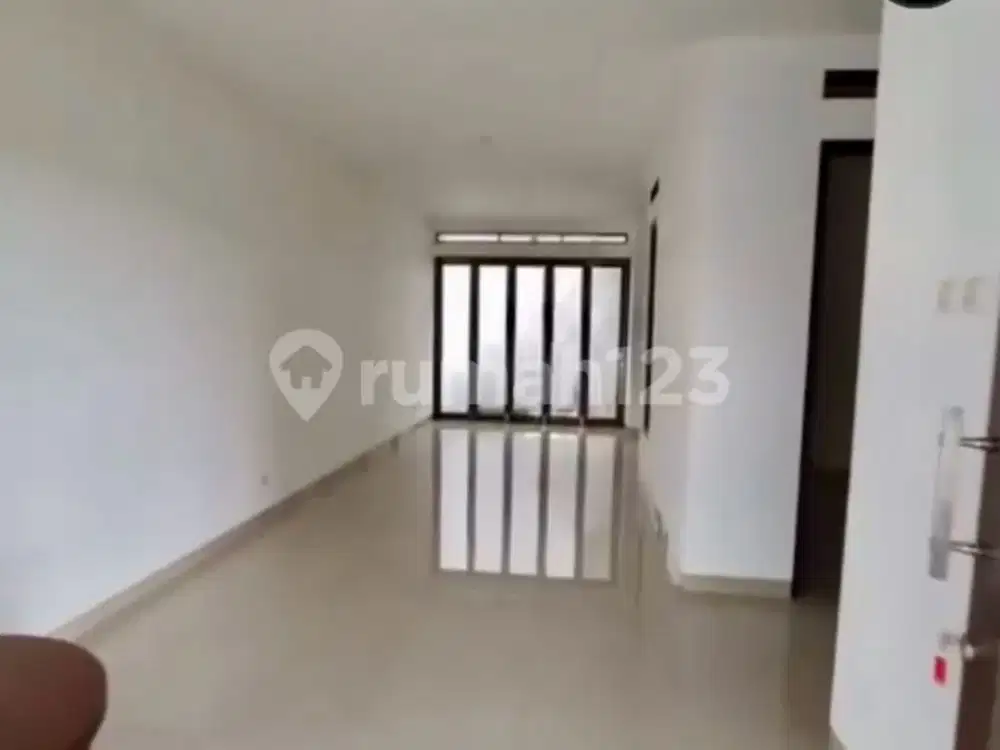 Disewakan Rumah 2 lantai Siap Huni di Batununggal Indah