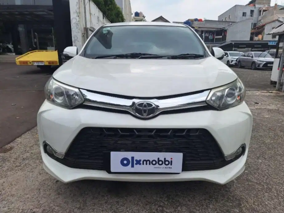 DP MURAH - Toyota Avanza 1.5 Veloz Bensin-AT 2016 Putih