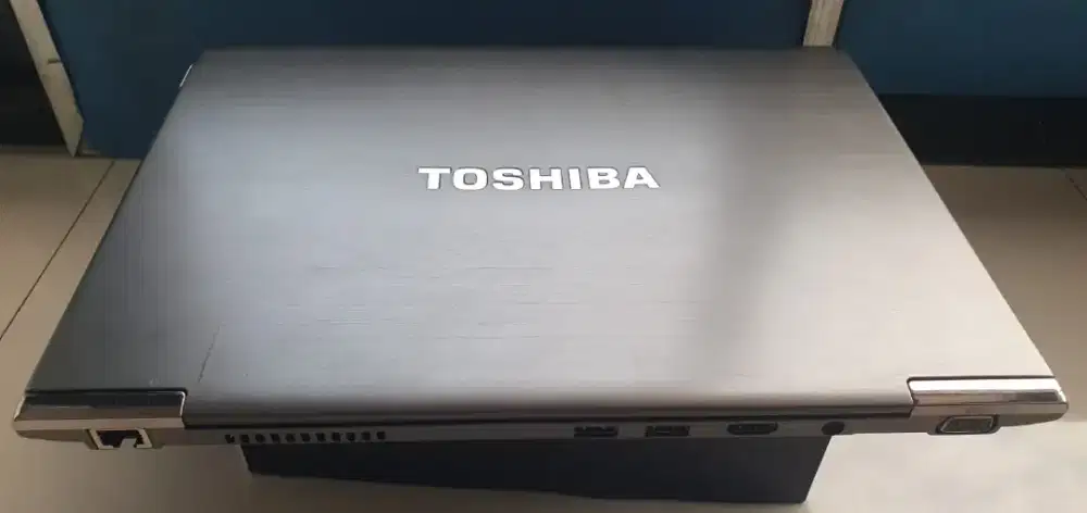 Laptop Toshiba Portege Z830 Core i7 Gen2 Backlid keyboard Siap Pakai