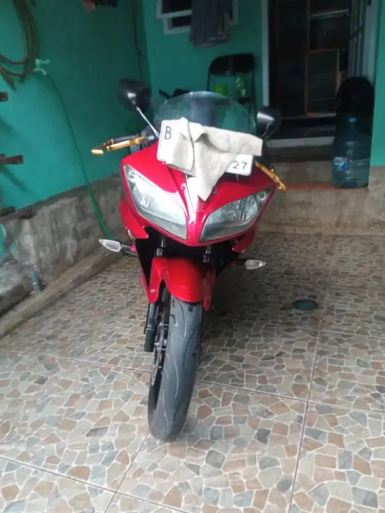 R15 tahun 2014 merah (restorasi)