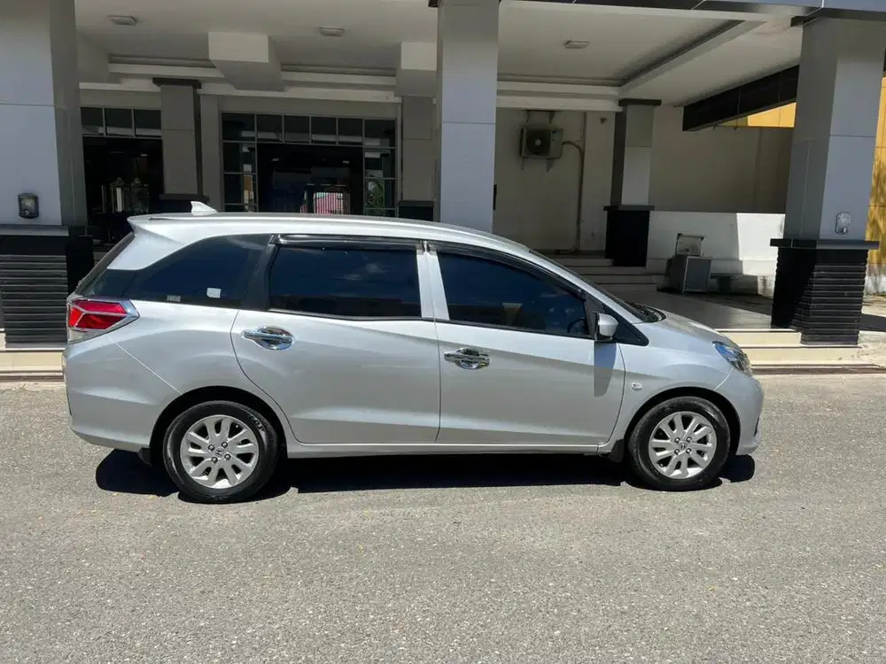 HONDA MOBILIO S 2015 MT