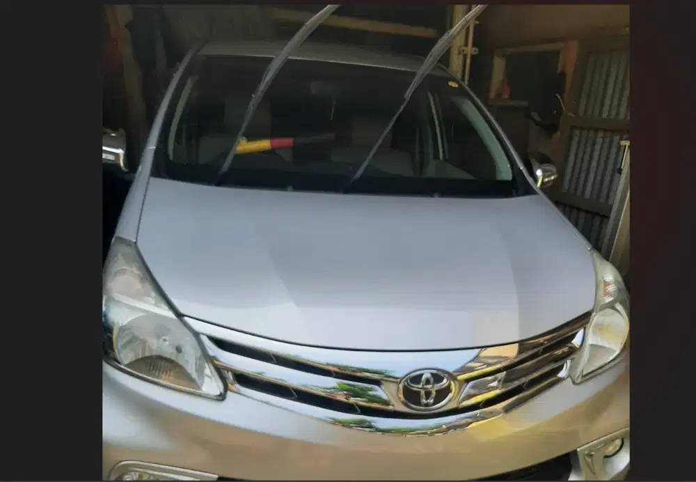 Avanza th 2014 km 38 ribu