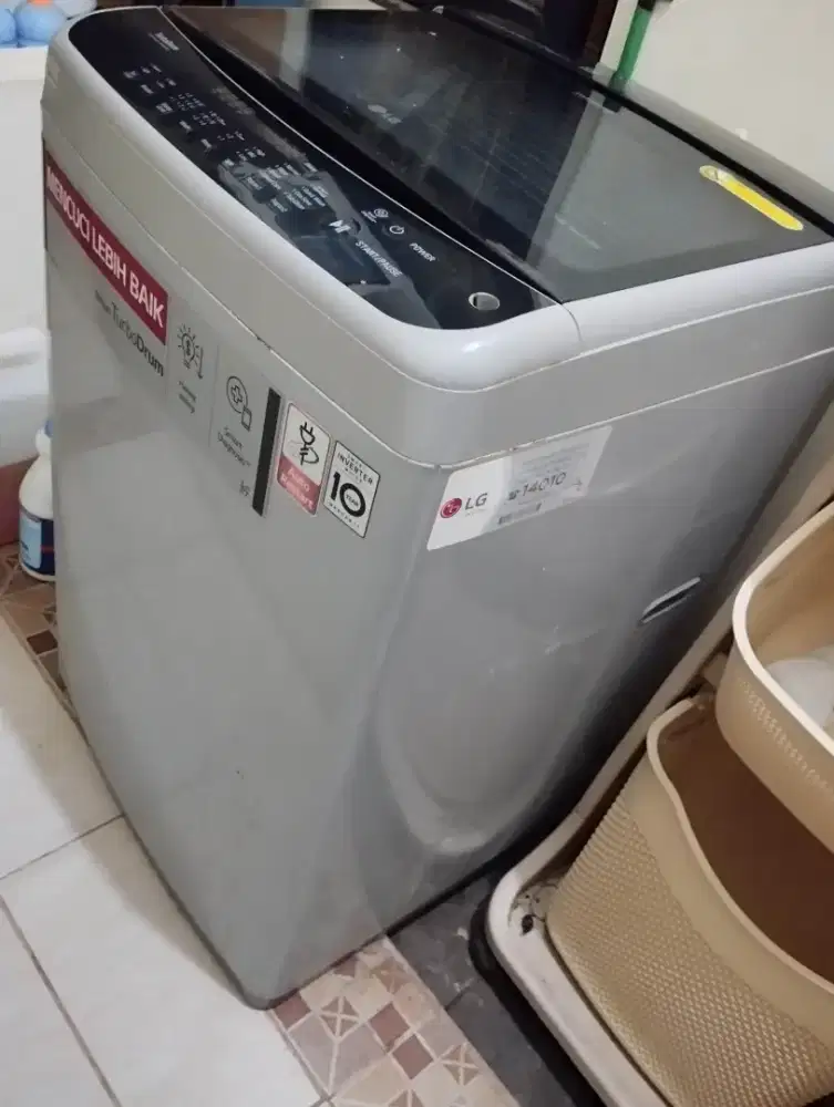 Mesin cuci LG Top Loading