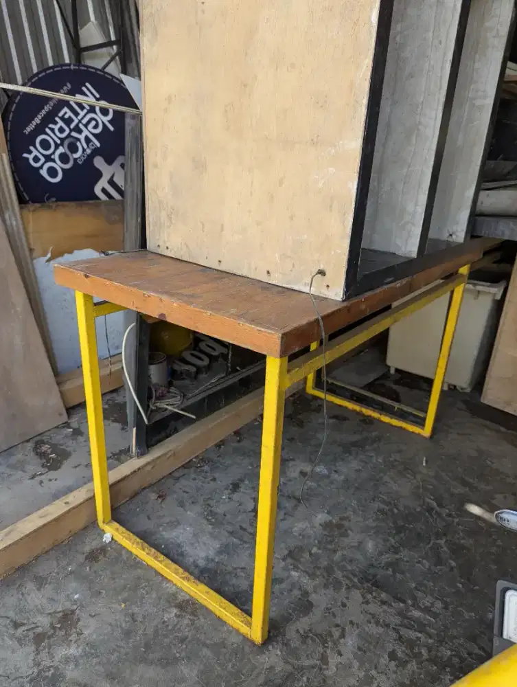 Meja warung toko cafe bekas, dapat 3 meja ya