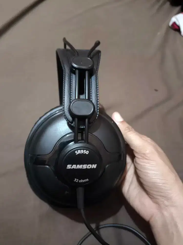Headphone Samson SR950
