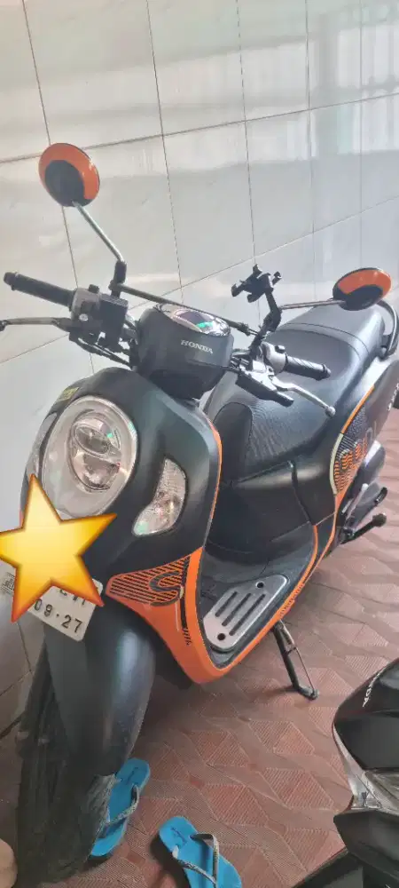 Dijual Honda Scoopy 2022, Fashion Black, Warna Orange Black