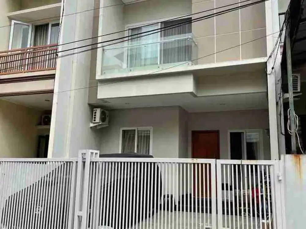 Dijual Rumah 3 Lantai Danau Indah Sunter Jakarta Utara aman nyaman rapih mudah akses harga nego tipis