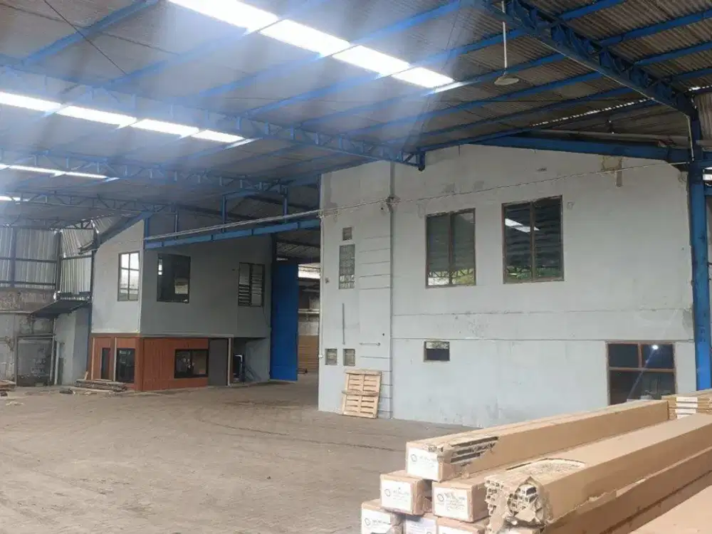 GUDANG MARGOMULYO INDAH*Hadap Utara Ada Kantor