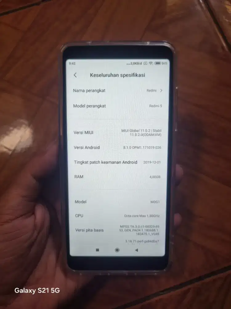 Redmi 5 4/64 Hp Casan Normal Tinggal Pakai Aja