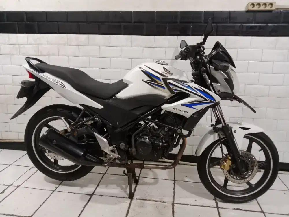 Cb150r tahun 2013 bagus original