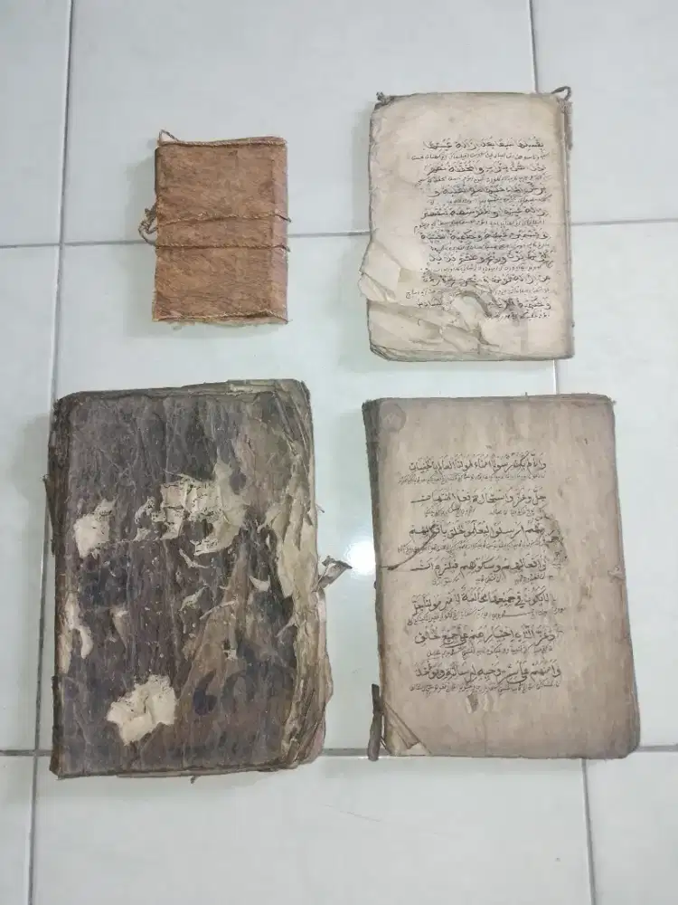 4 kitab sangat kuno