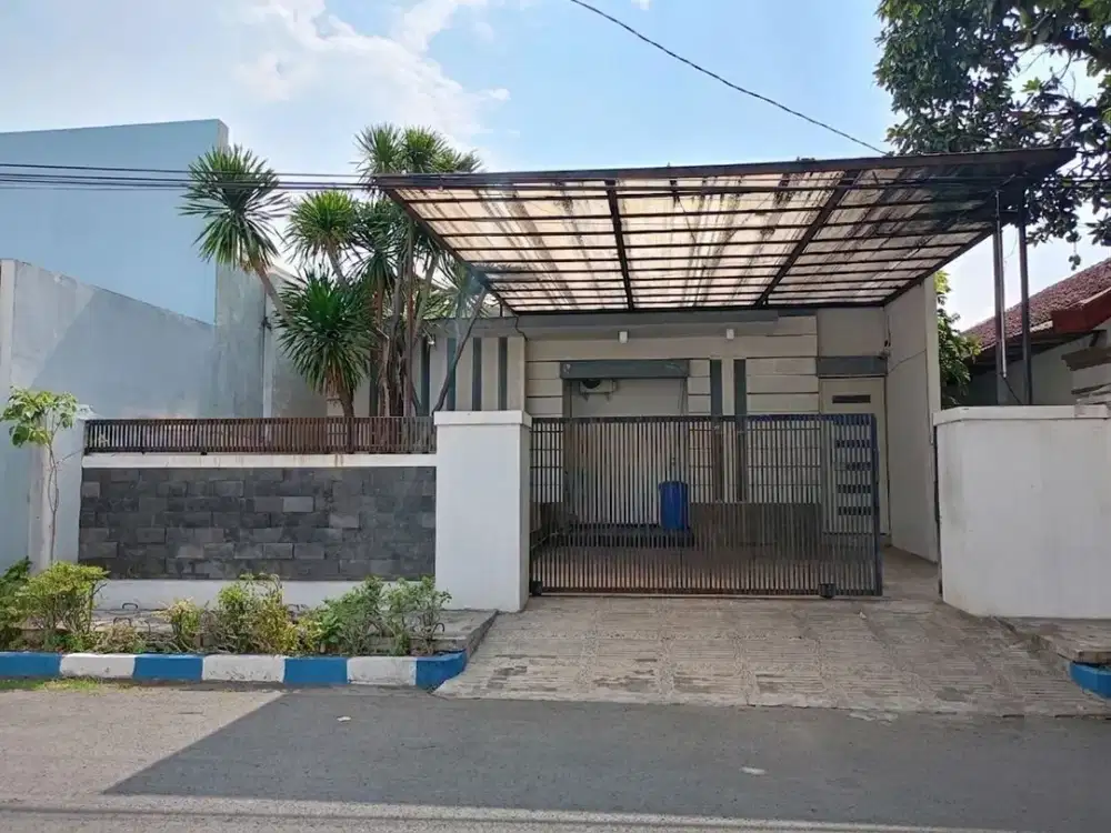 Dijual Rumah Bagus Di Jalan Suyoso Probolinggo