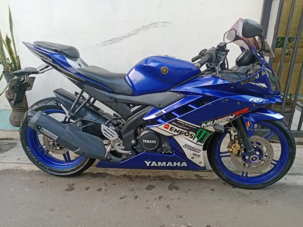 R15 V2 tahun 2016 bagus original