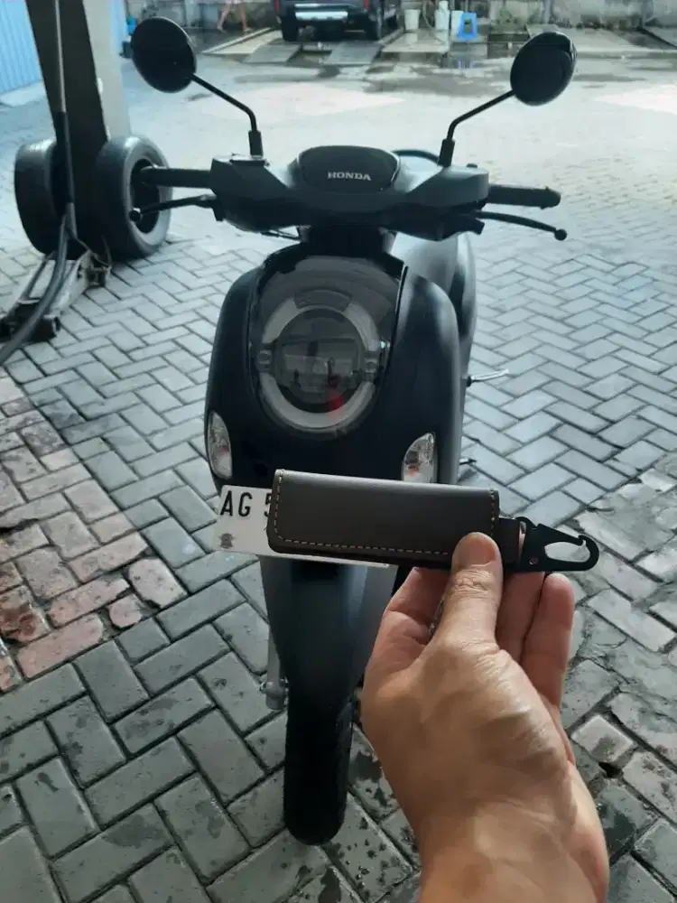 Km 1650 perak. Honda new scoopy 2024 prestige. Seperti baru