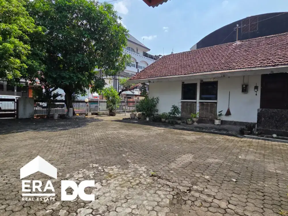 JUAL Tanah Ada Bangunan Area Potensial Dekat Undip Pleburan di Erlangga Semarang