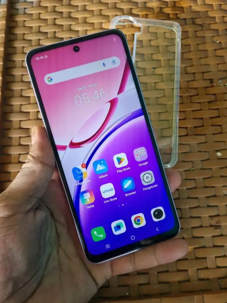 Vivo Y21d ram 8+8/128 mulus cakep HP charger