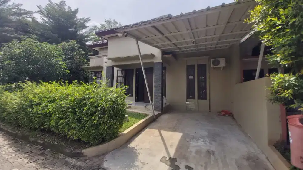 Dijual rumah siap huni. Di Perumahan Puri Depok Mas