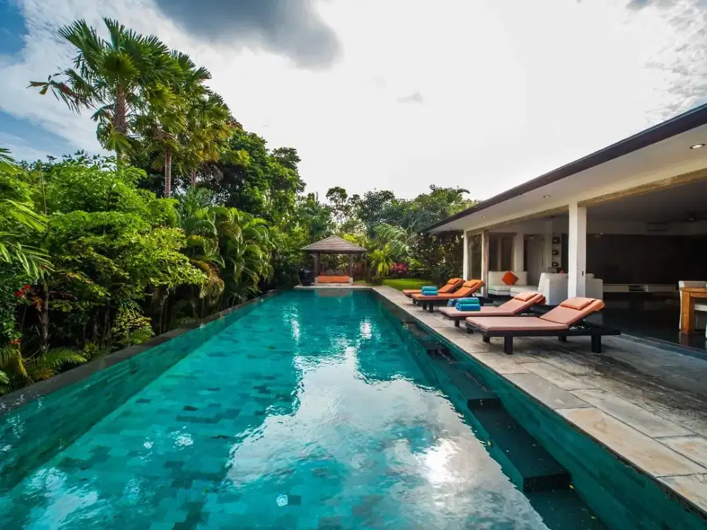 Villa Pecatu Ungasan Bangunan Mewah Dengan Pemandangan Hutan