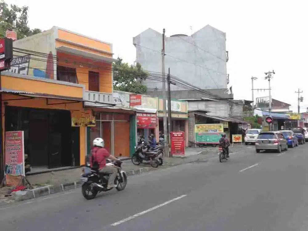 5 Unit Ruko Tepi Jalan utama Area Seturan Dekat Kampus UPN