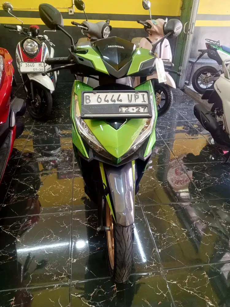 VARIO 125 CBS 2017. MOTOR RAPIH MESIN BODY ADEM SEGER. BISA COD.