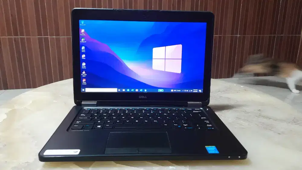 Laptop Dell Latitude E5250 core i5 Ram 8GB ssd 120GB GEN 5