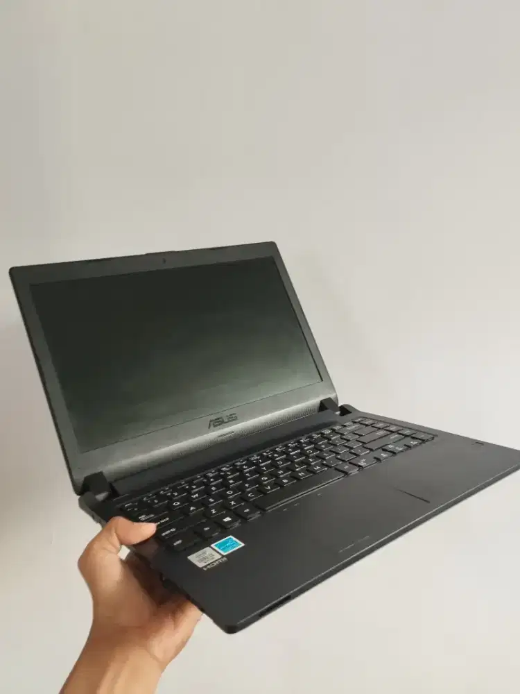 Asus Pro Core i3-10110U Ram 4/1TB Games Cocok Buat Kuliahan