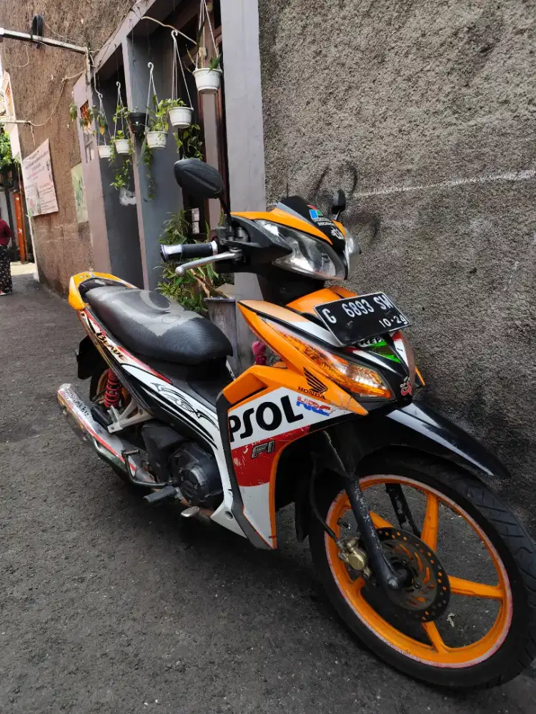 Honda Blade Tahun 2014 Lengkap