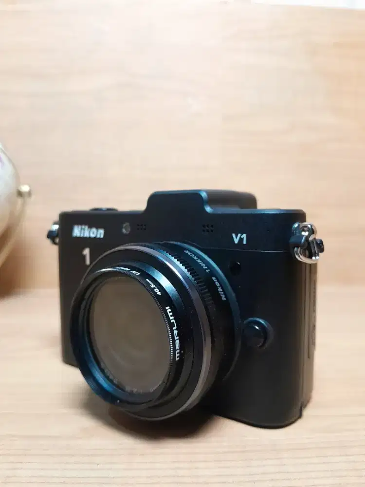 NIKON V1 LENSA FIX 10mm f2.8 LIKE NEW BERGARANSI