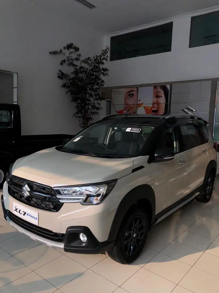 PROMO Suzuki XL7 ALPHA HYBRID AT