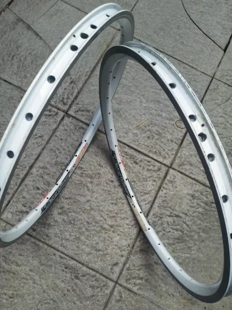 Velg sepeda lipat 20 inc 28 hole