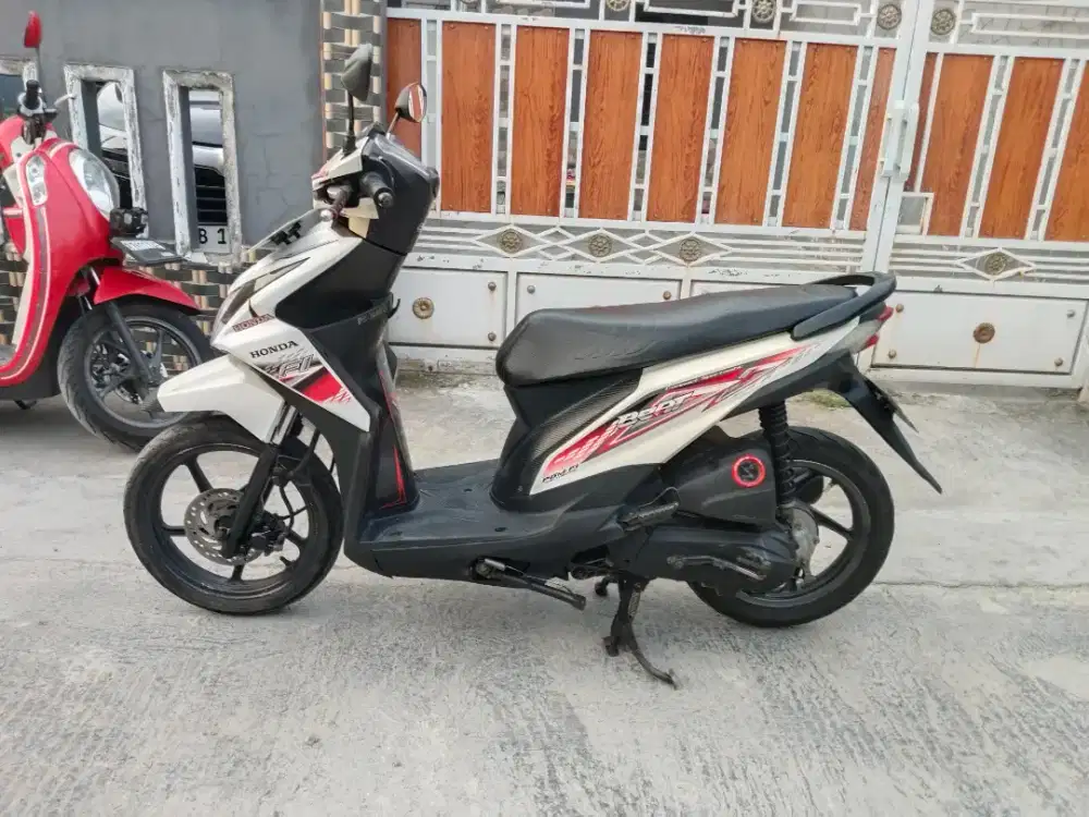 Honda beat F1 tahun 2013 siap pakai di Tangerang