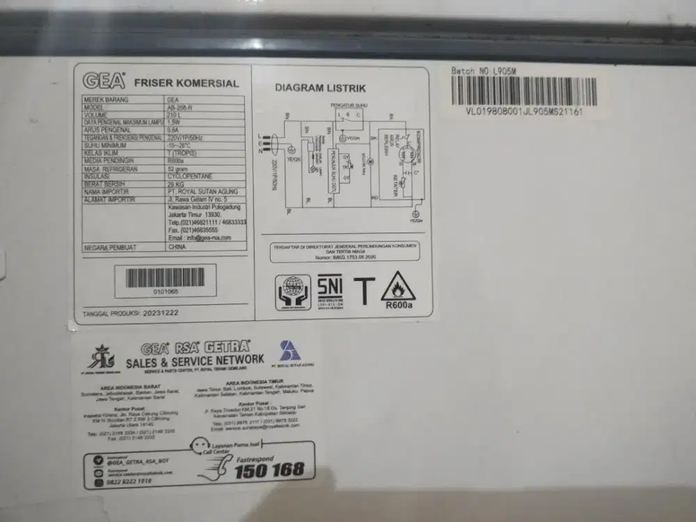 Freezer GEA 210 liter tahun 2026 kondisi 99% mulus seperti baru