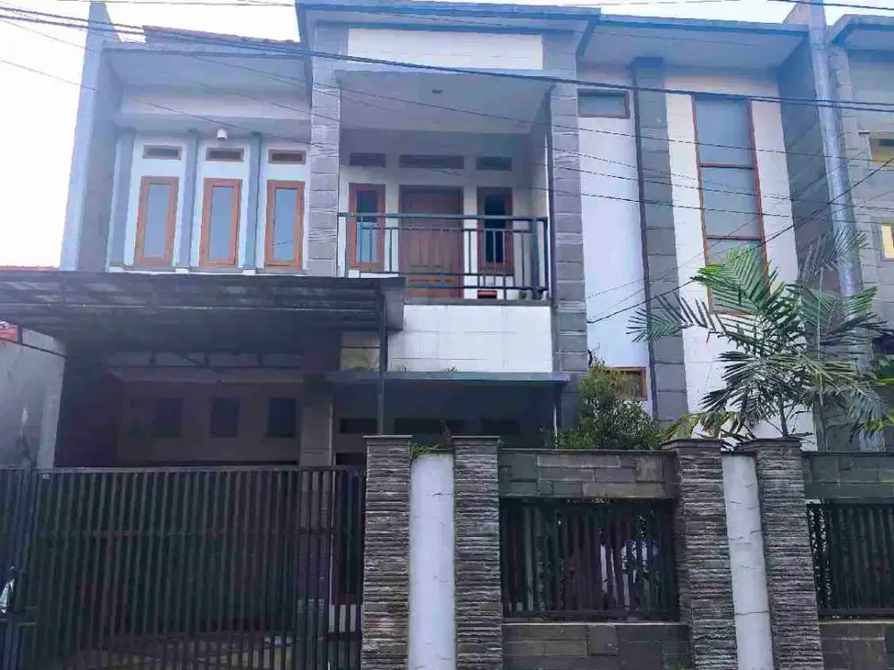 rumah 2 lantai siap huni di Turangga kota bandung