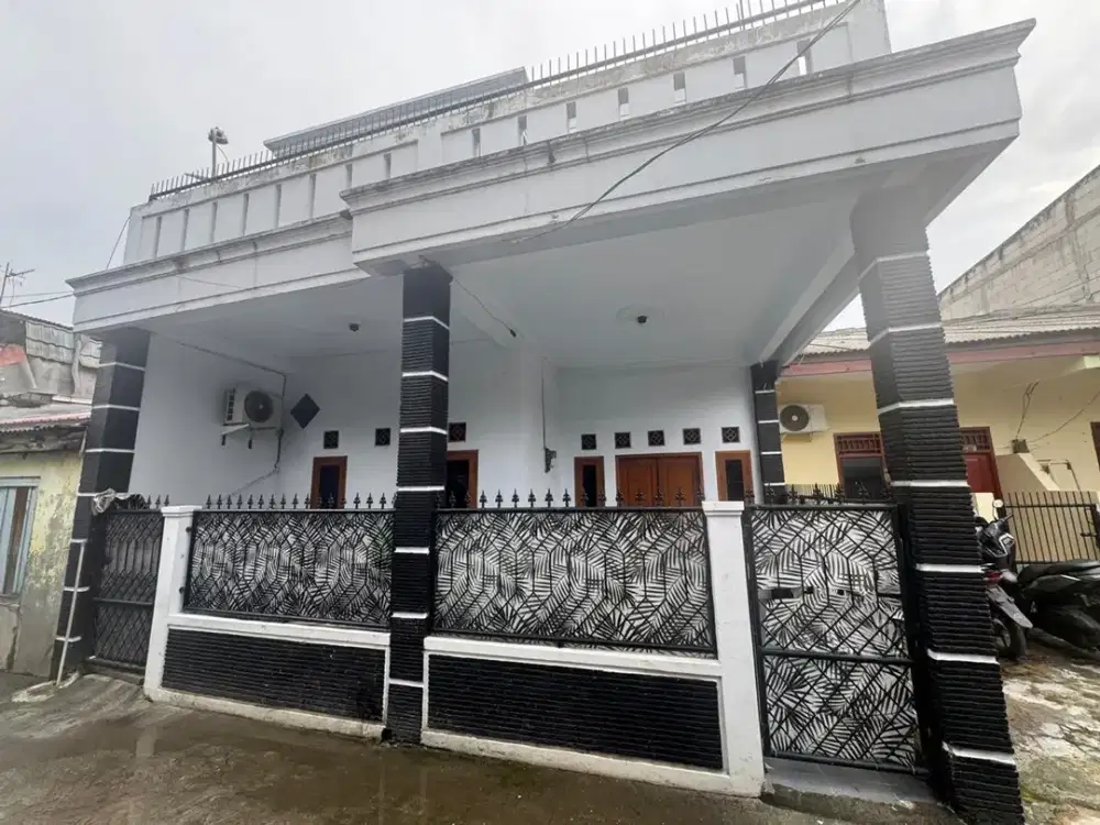 Rumah Strategis 13 Menit ke Summarecon Mall Bekasi Siap Huni J-40667