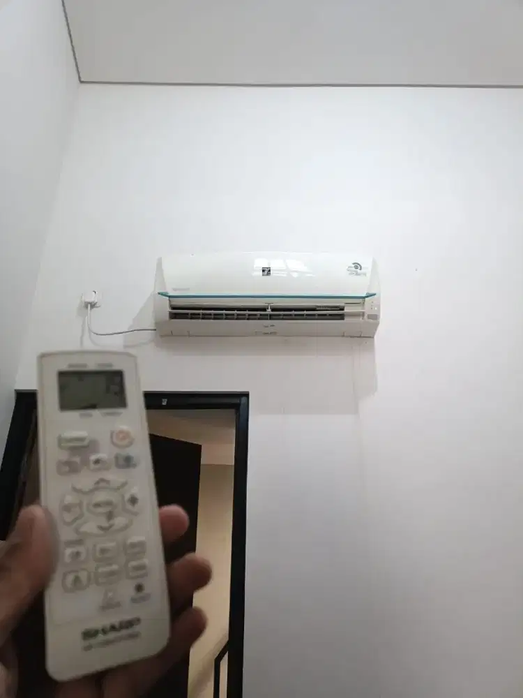 AC Sharp inverter 1pk