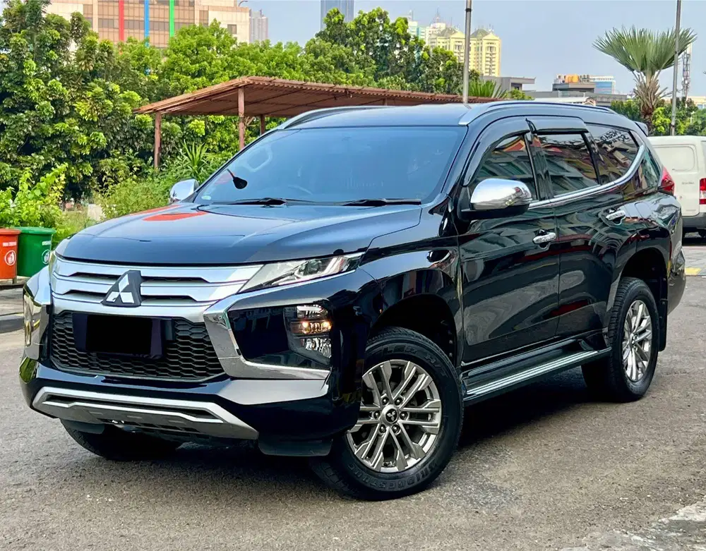 MITSUBISHI PAJERO EXCEED 4X2 AT TAHUN 2022